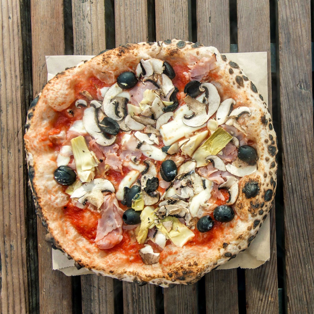 /images/sudItaliaPizza/capricciosapizza.jpg